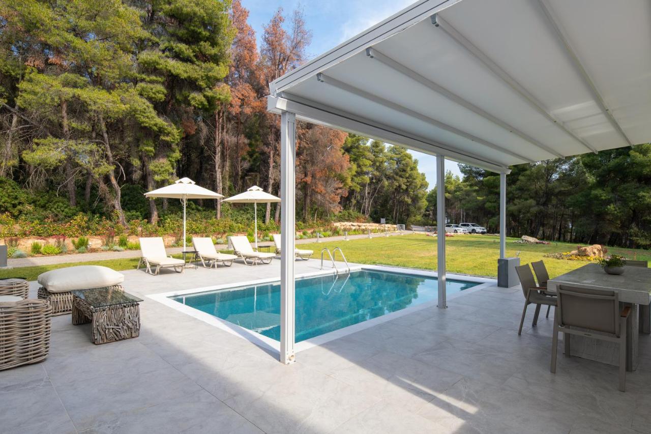 Nikiti Botanic Pool Suites Bagian luar foto