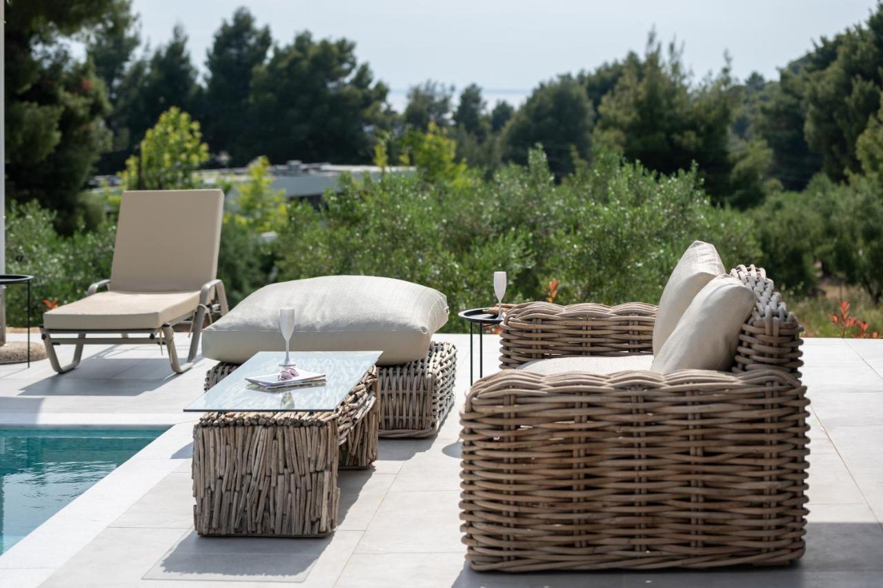Nikiti Botanic Pool Suites Bagian luar foto