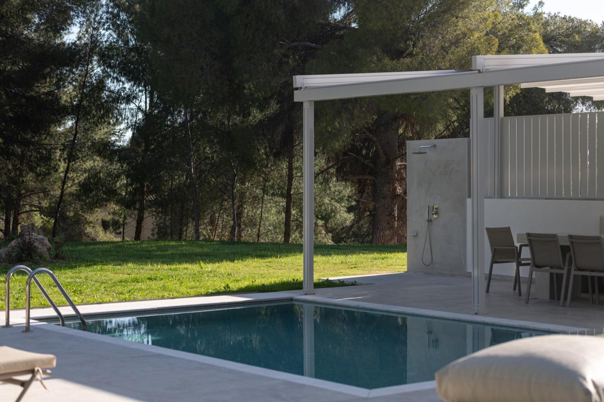 Nikiti Botanic Pool Suites Bagian luar foto
